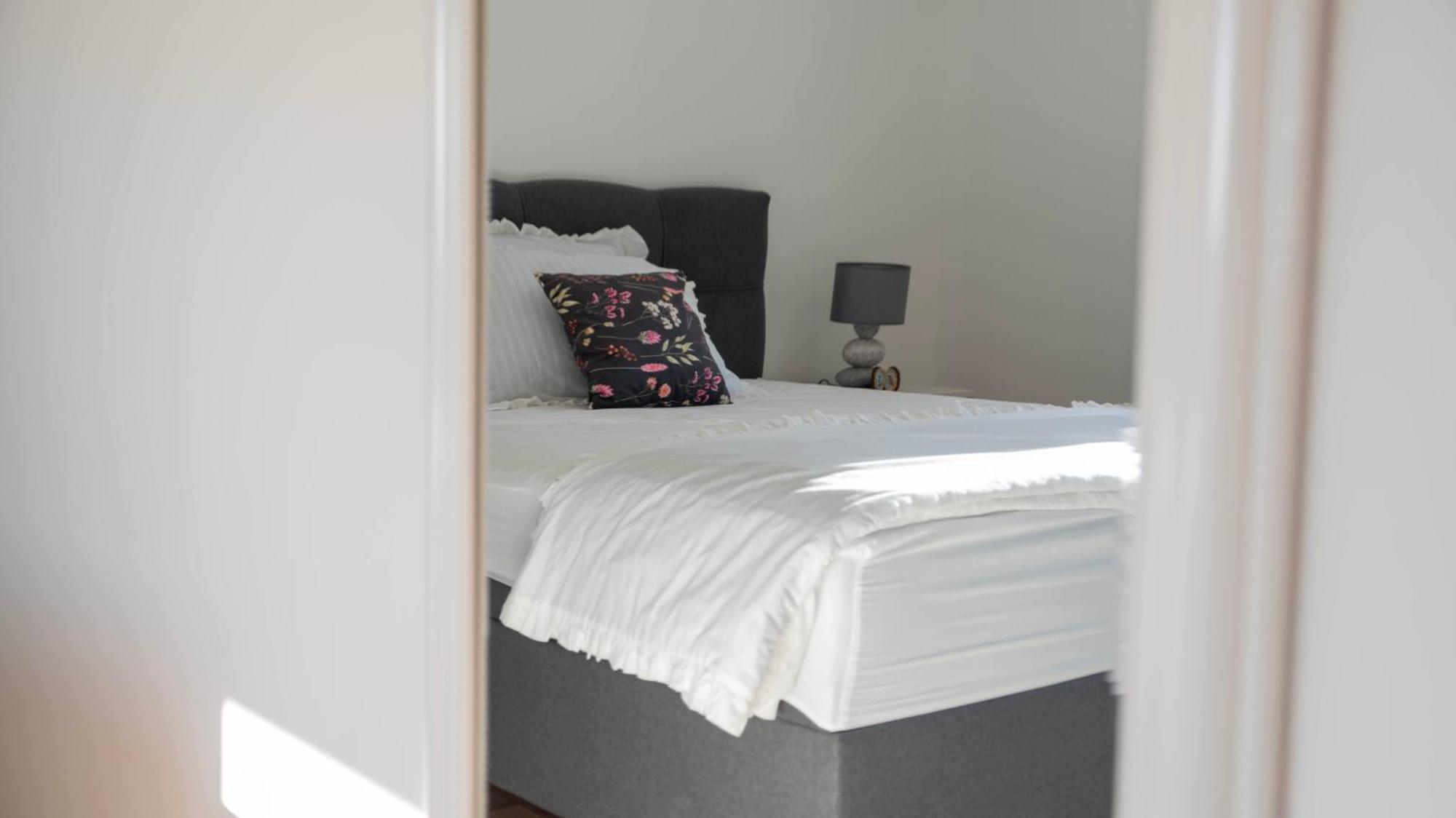 Etna Apartment *