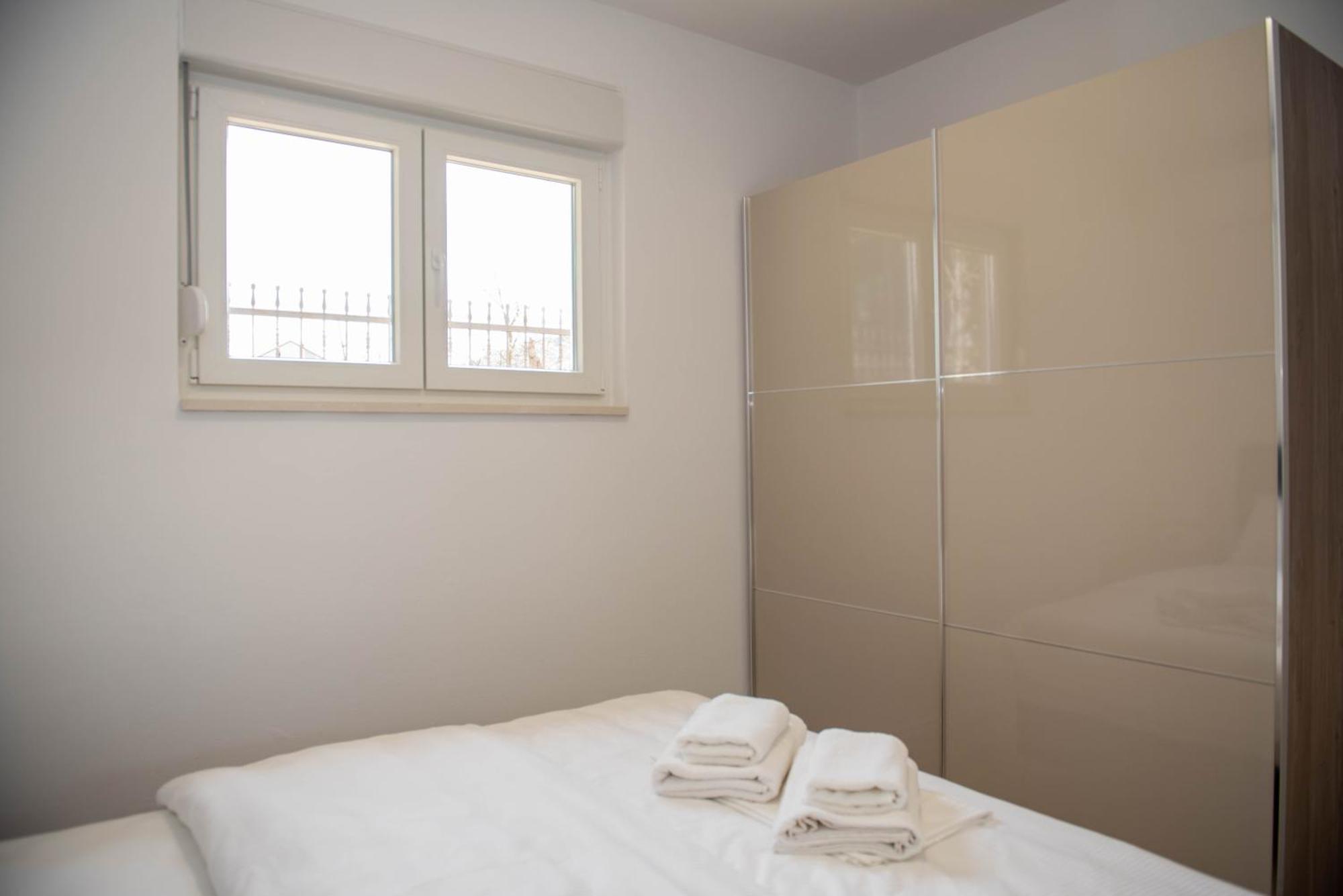 Etna Apartment *